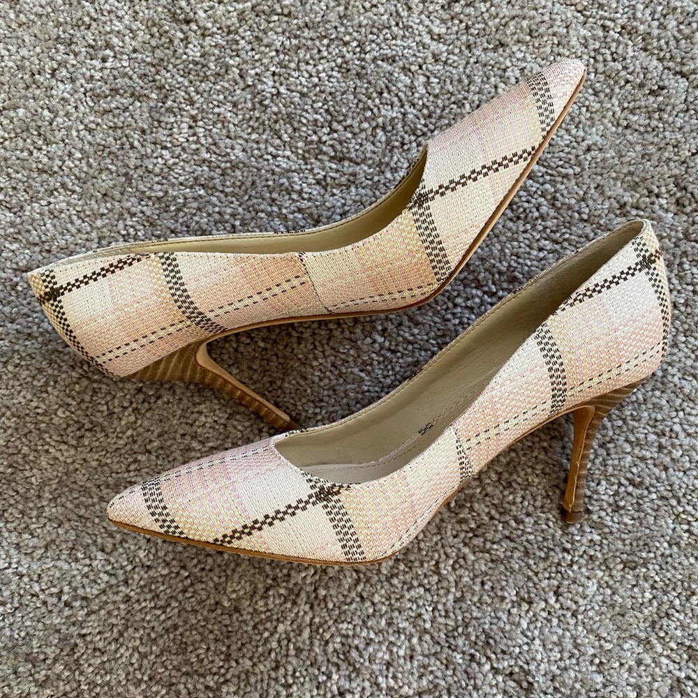 Marc Fisher low heel pump